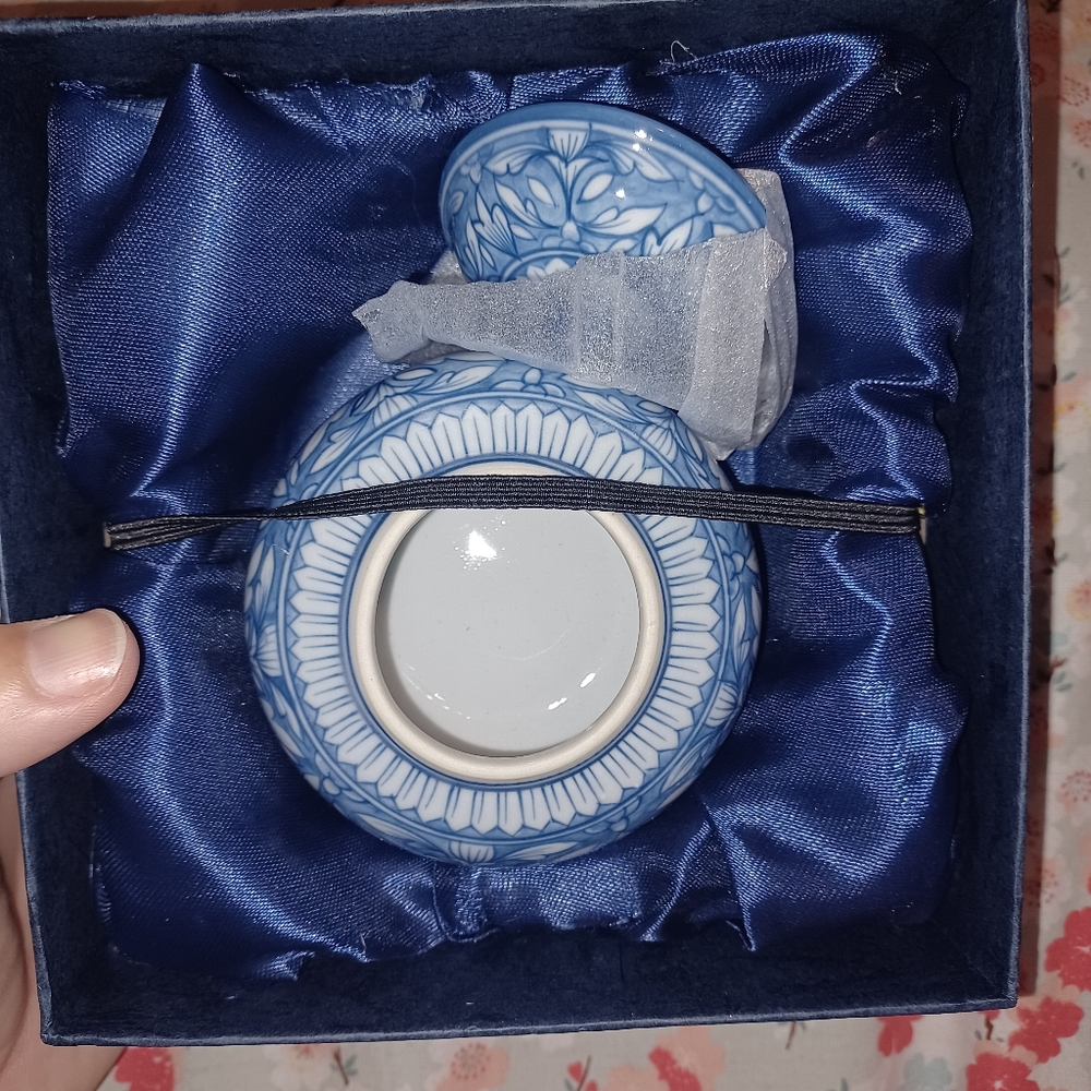 Haind painted sugar cup